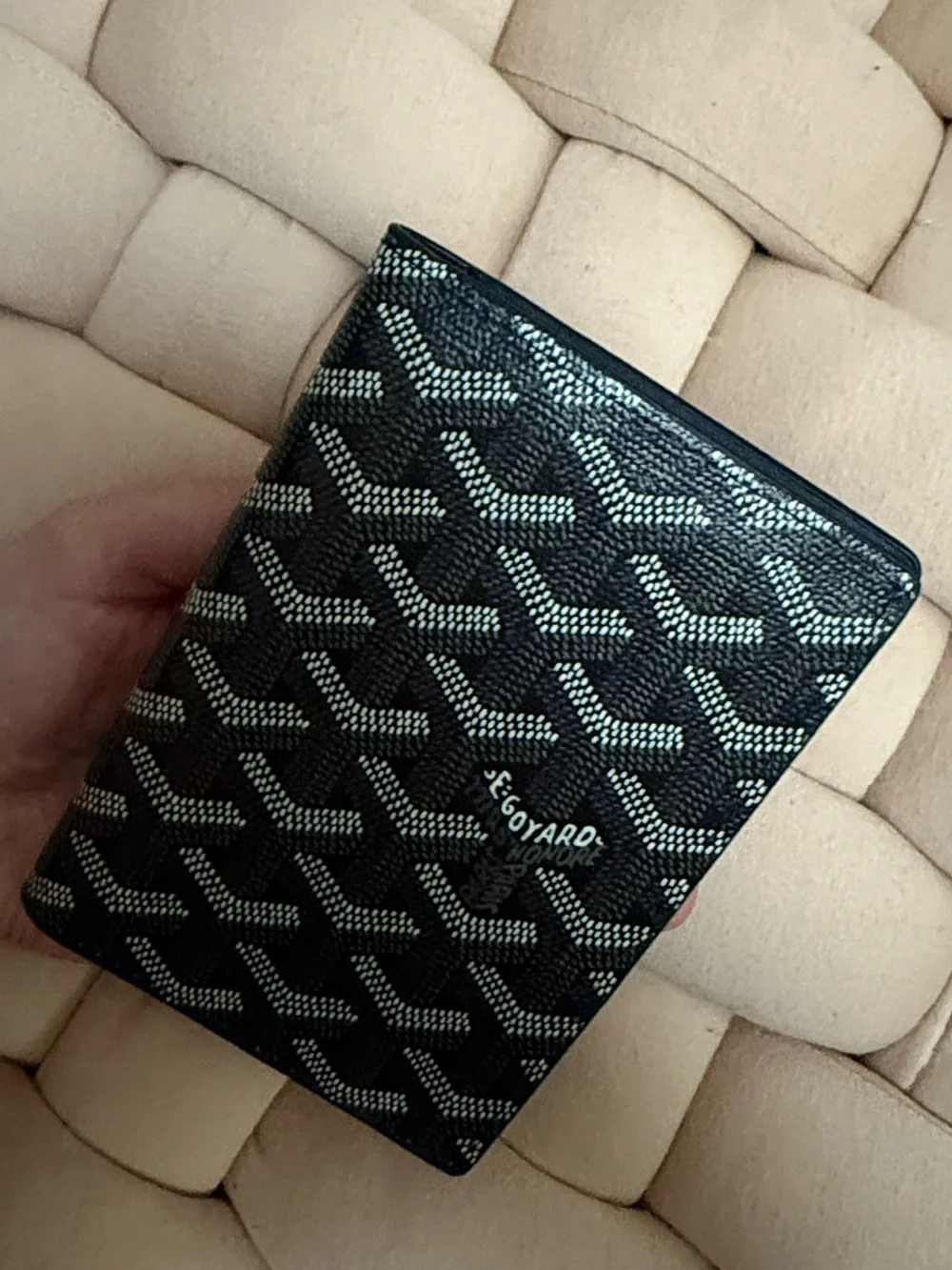 Source Unknown compact card